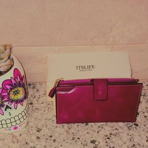 👛Nwt it's life waxed fuchsia wallet